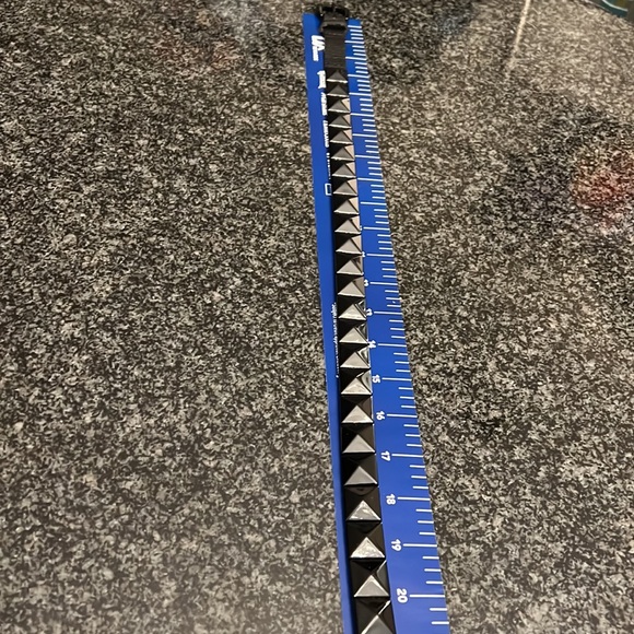 Michael Kors women belt 36 inches - Picture 7 of 9